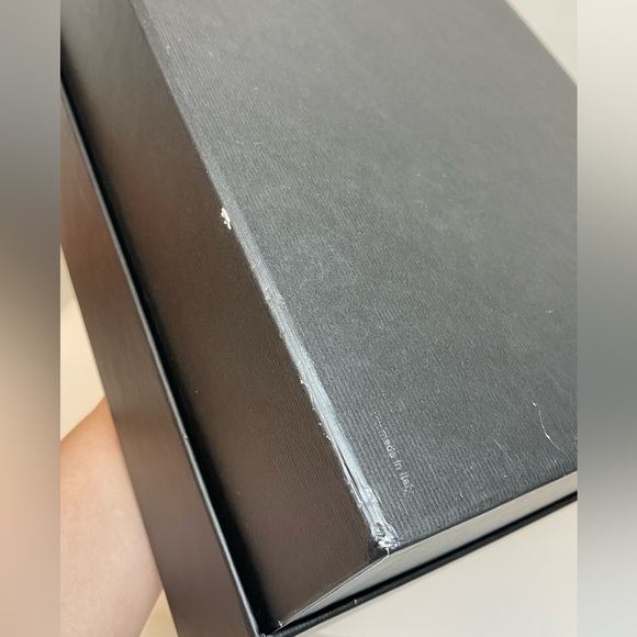 Gucci Original Box. - Picture 6 of 8